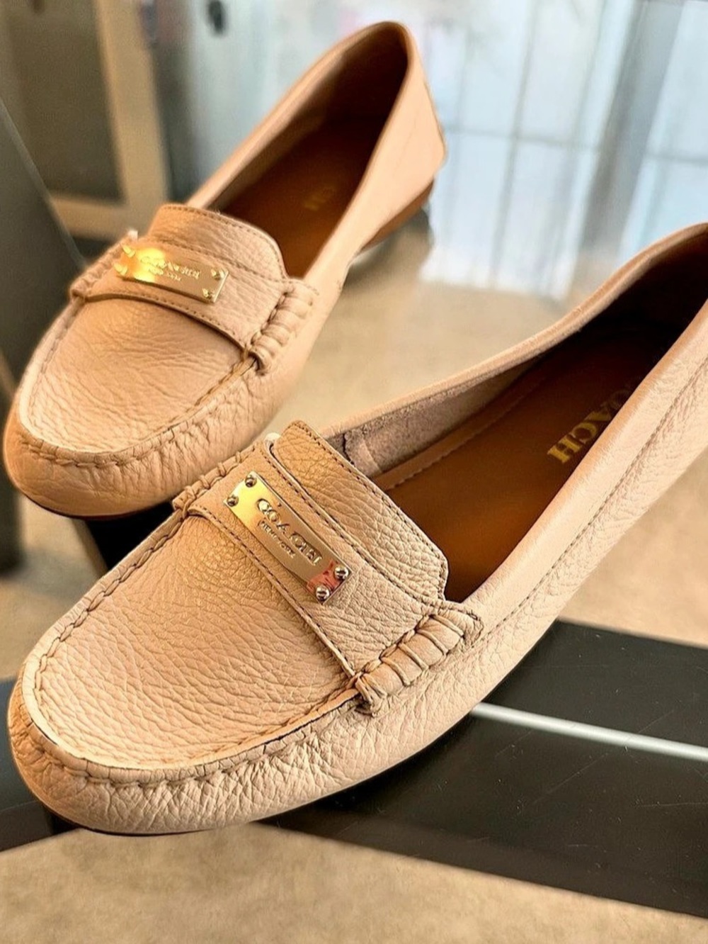 Authentic Coach Fredrica Beige Pebbled Leather Loafers Slip On Shoes Women 9B